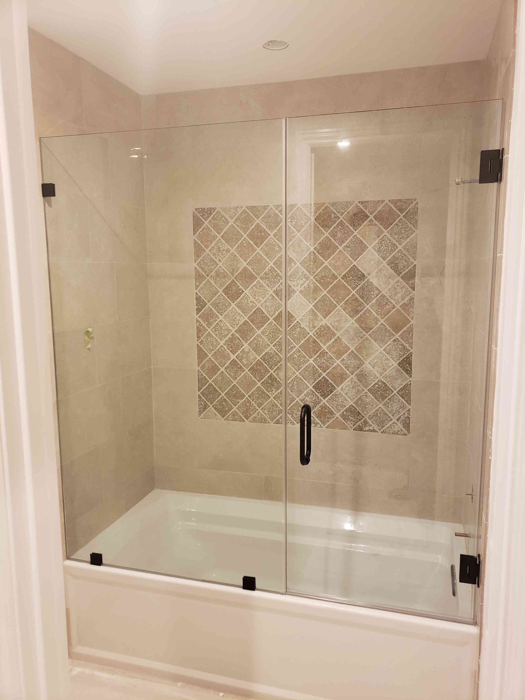 Bathtub Shower Doors Las Vegas | Tub Showers | A Cutting Edge Glass